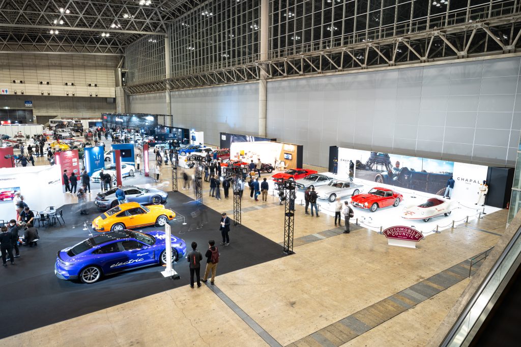 出展メーカー各社の出展風景を公開